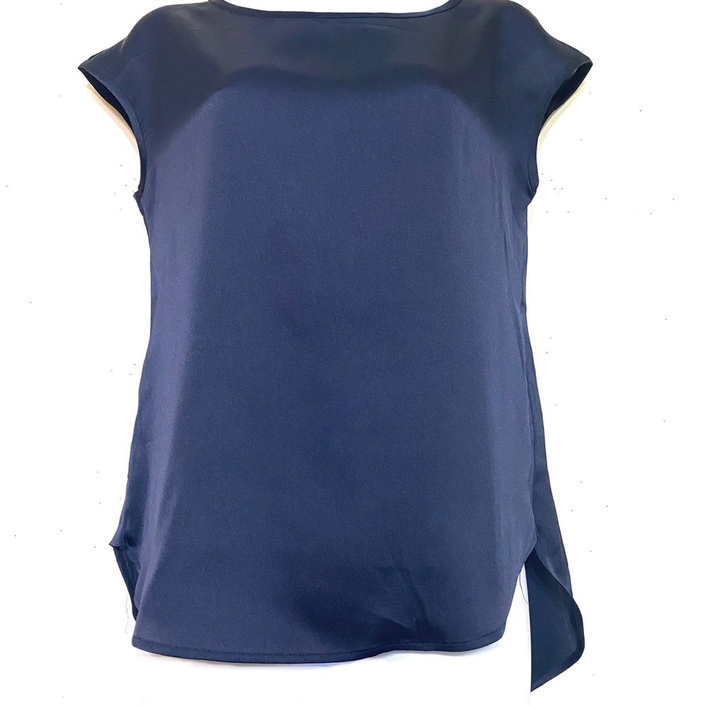 Banana Republic BLACK high low sleeveless blouse back button detailing size M